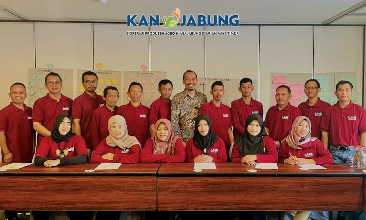 Training of Trainer: Manajemen Keuangan Keluarga dan Bisnis Anggota