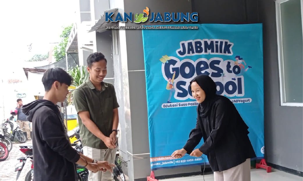 Jabmilk Goes to Campus: Serunya Pengenalan Produk Olahan Susu KAN Jabung di Universitas Merdeka