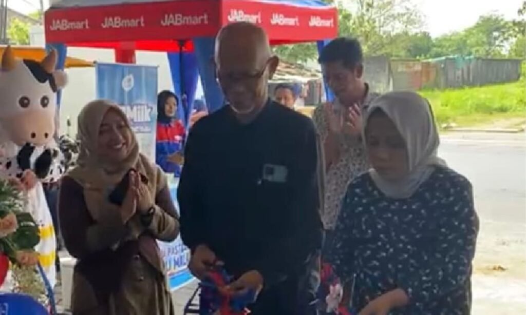 Antusias Warga Tulungagung di Grand Opening JABMart Ngujang