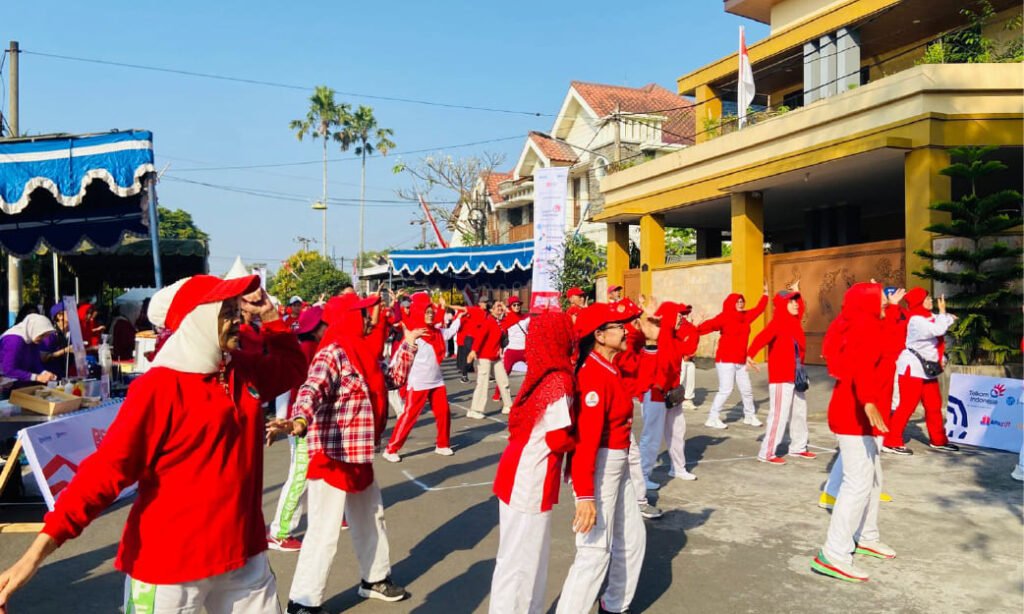 Semarak 17 Agustus Tribun: JABMart & JABMilk Hadirkan Sembako Murah dan Susu Gratis
