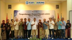 Dewan Komisaris OJK mengunjungi KAN Jabung dalam agenda Pengembangan Ekonomi Daerah 1 Mei 2026