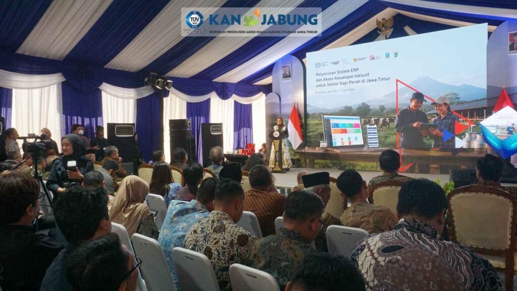Suasana audiens acara peluncuran sistem ERP dan akses keuangan inklusif KAN Jabung di Malang