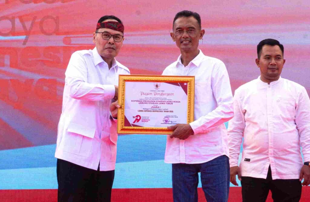 Piagam Penghargaan Gubernur Jawa Timur untuk KAN Jabung Syariah: Juara I Kategori Koperasi Agro Lestari Lomba Koperasi Berprestasi Tahun 2026
